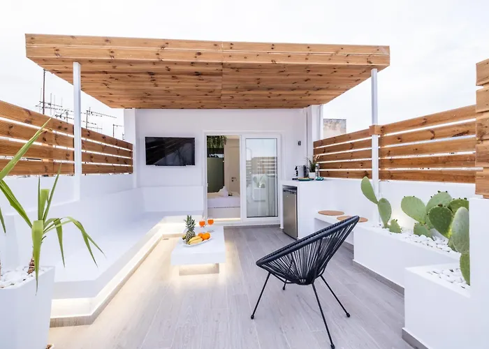 Acropolis View Luxury Studio With Jacuzzi