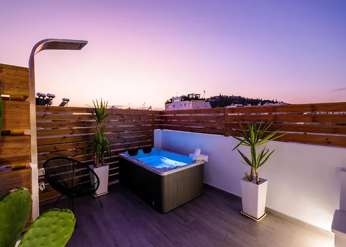 Acropolis View Luxury Studio With Jacuzzi